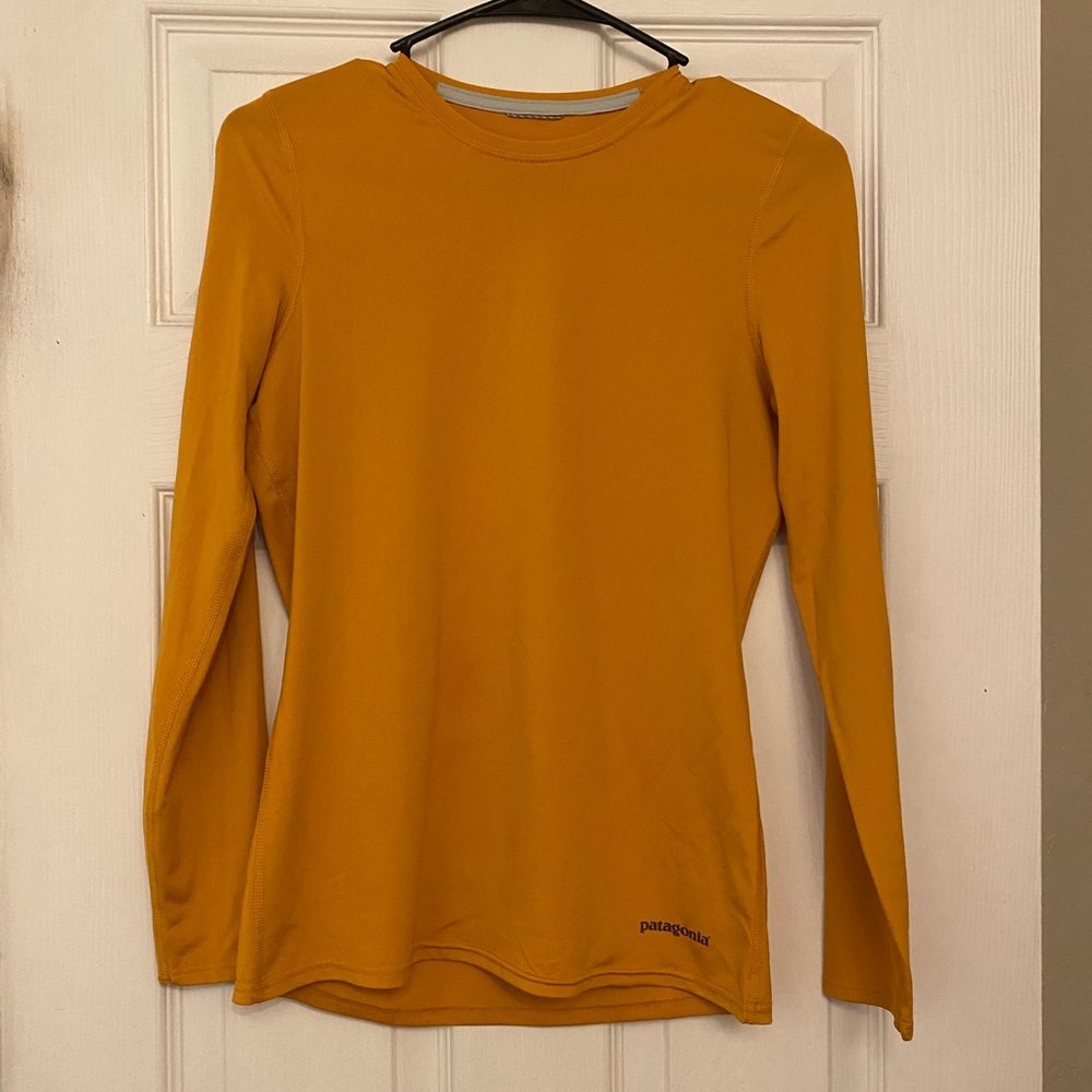 Patagonia long sleeve shirt women’s